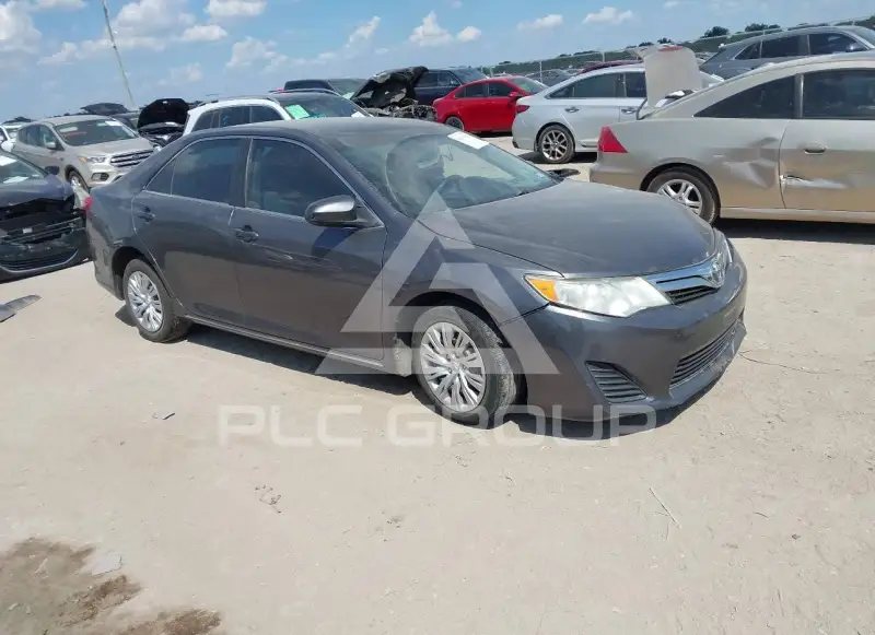2014 Toyota CAMRY photo
