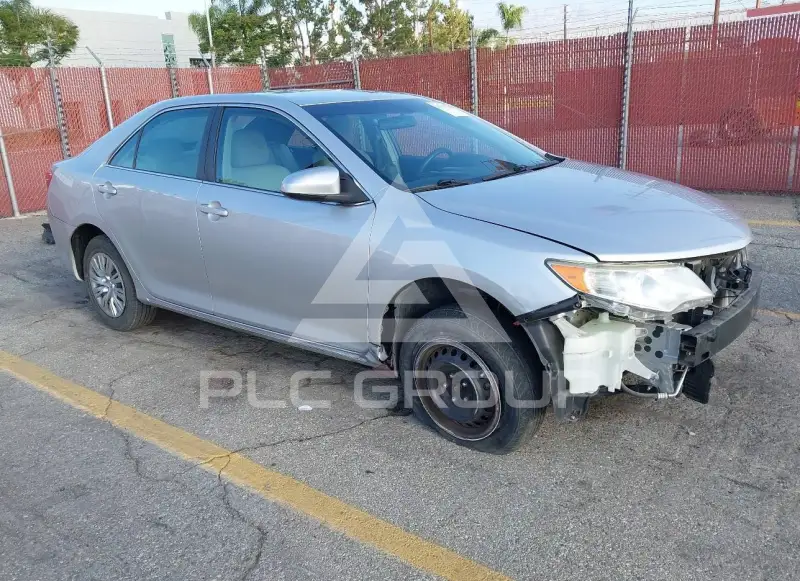 2014 Toyota CAMRY photo