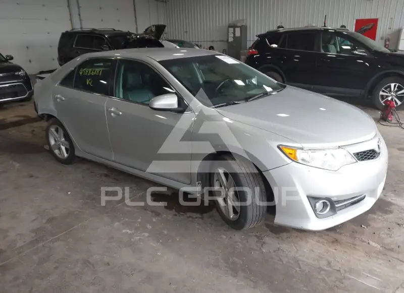 2014 Toyota CAMRY фото