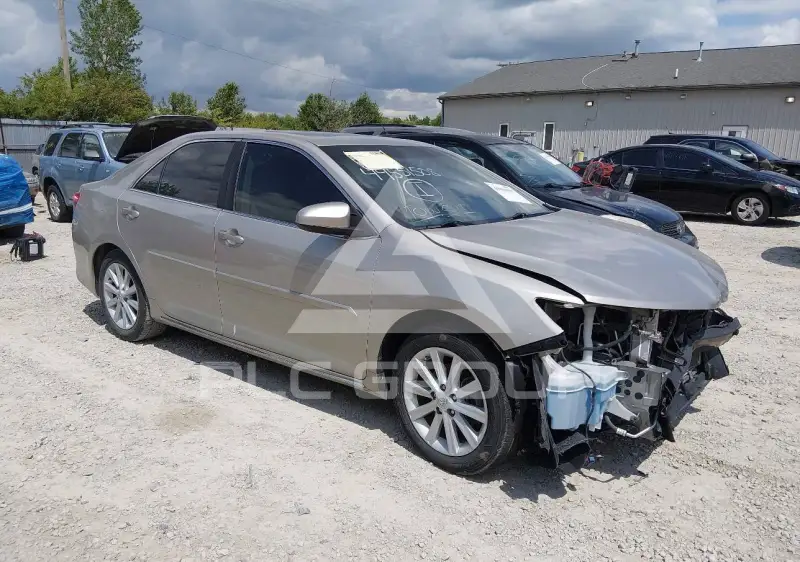 2014 Toyota CAMRY фото