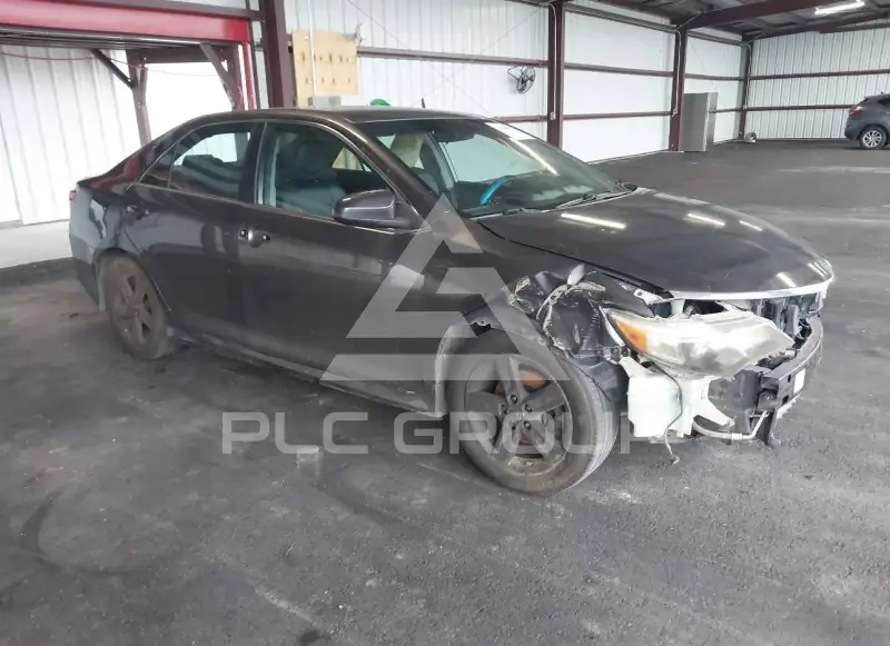 2014 Toyota CAMRY photo