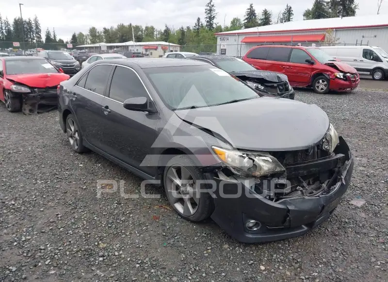 2014 Toyota CAMRY фото