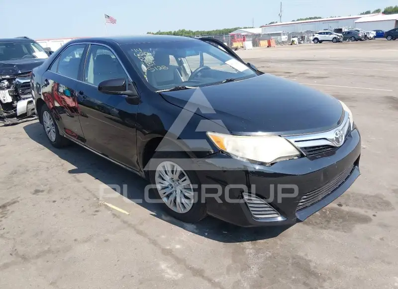 2014 Toyota CAMRY фото