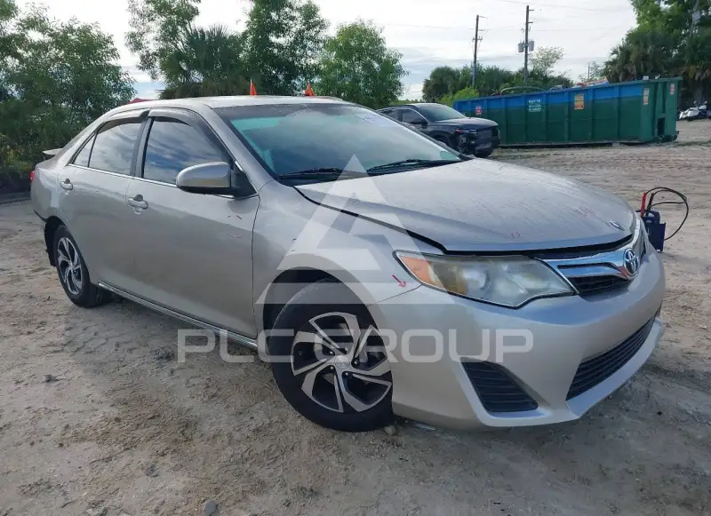 2014 Toyota CAMRY photo
