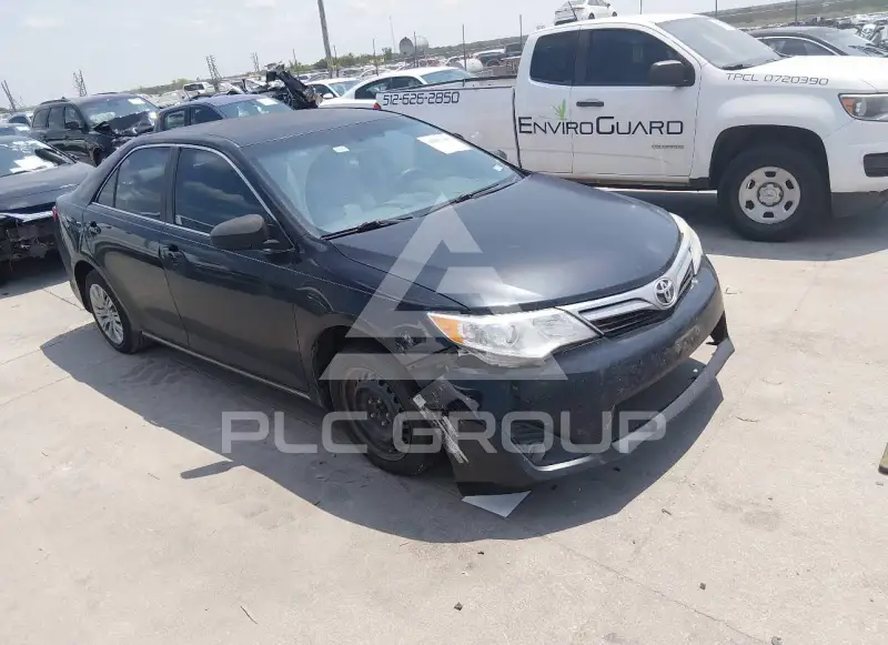 2014 Toyota CAMRY photo