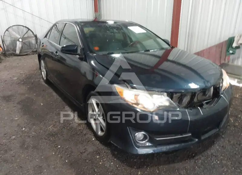 2014 Toyota CAMRY фото