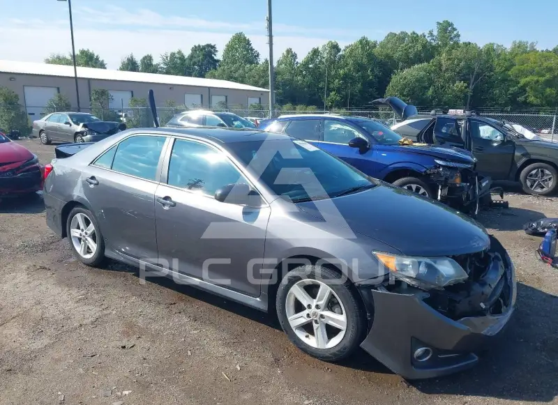 2014 Toyota CAMRY фото