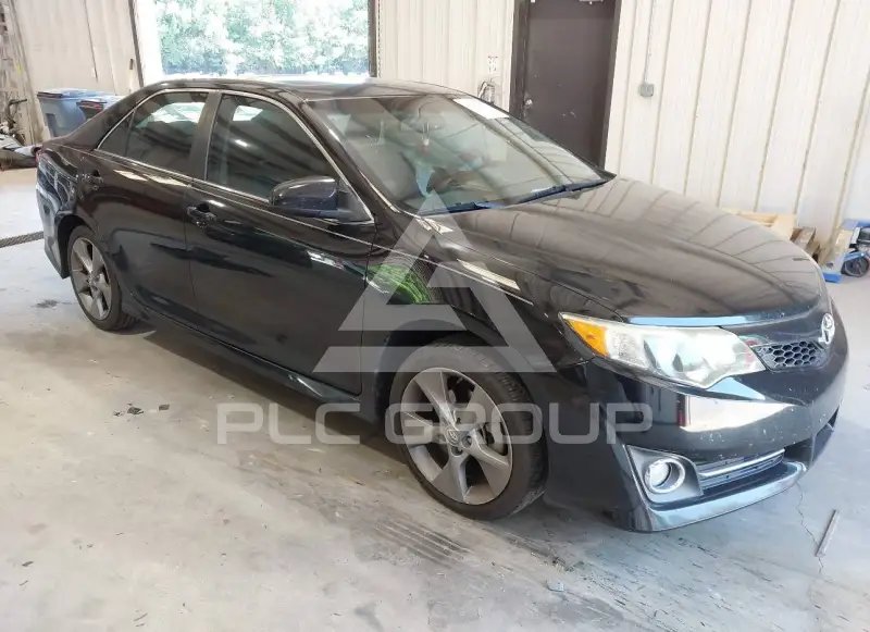 2014 Toyota CAMRY photo