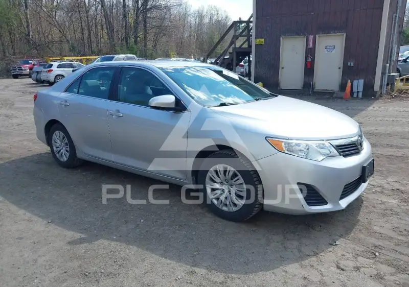 2014 Toyota CAMRY фото