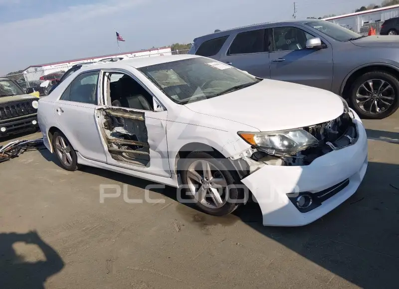 2014 Toyota CAMRY фото