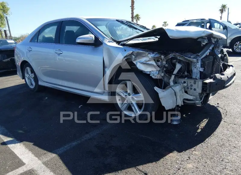 2014 Toyota CAMRY photo