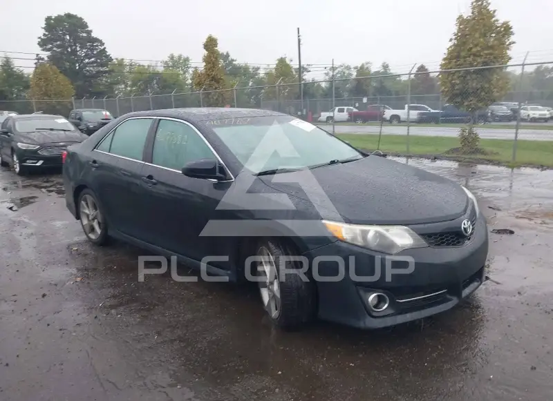 2014 Toyota CAMRY photo