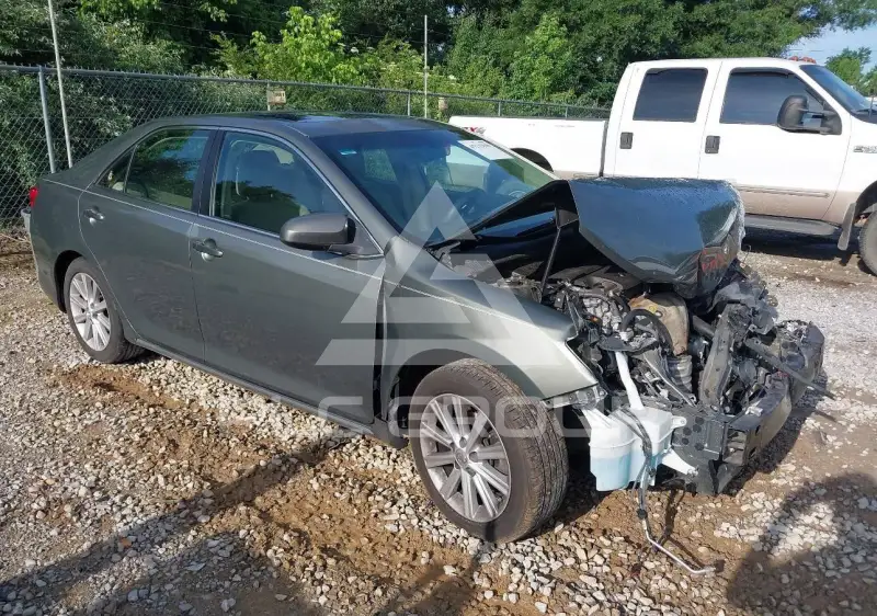 2014 Toyota CAMRY photo