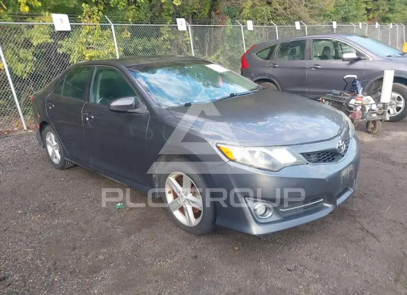 2014 Toyota CAMRY photo