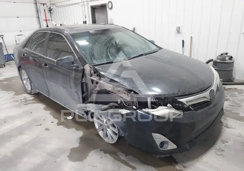 2014 Toyota CAMRY photo
