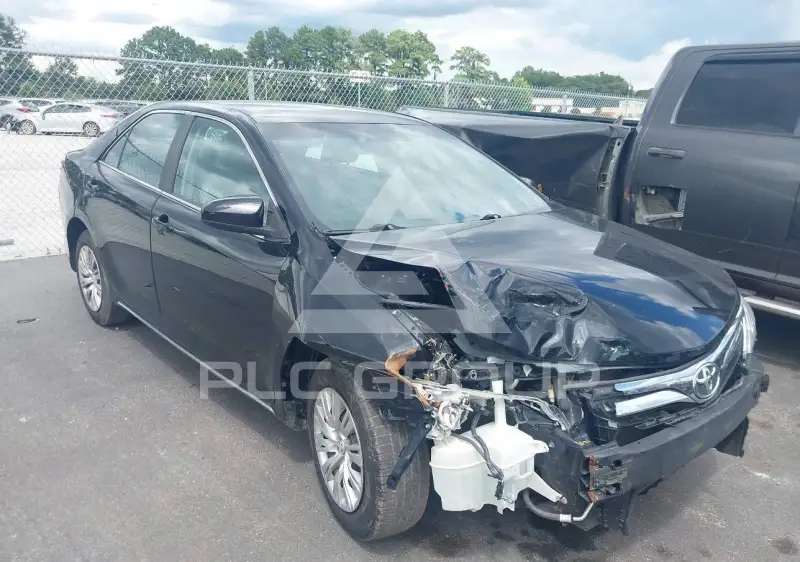 2014 Toyota CAMRY фото
