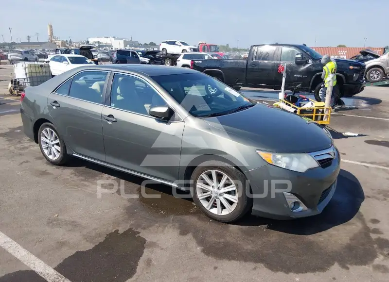 2014 Toyota CAMRY photo