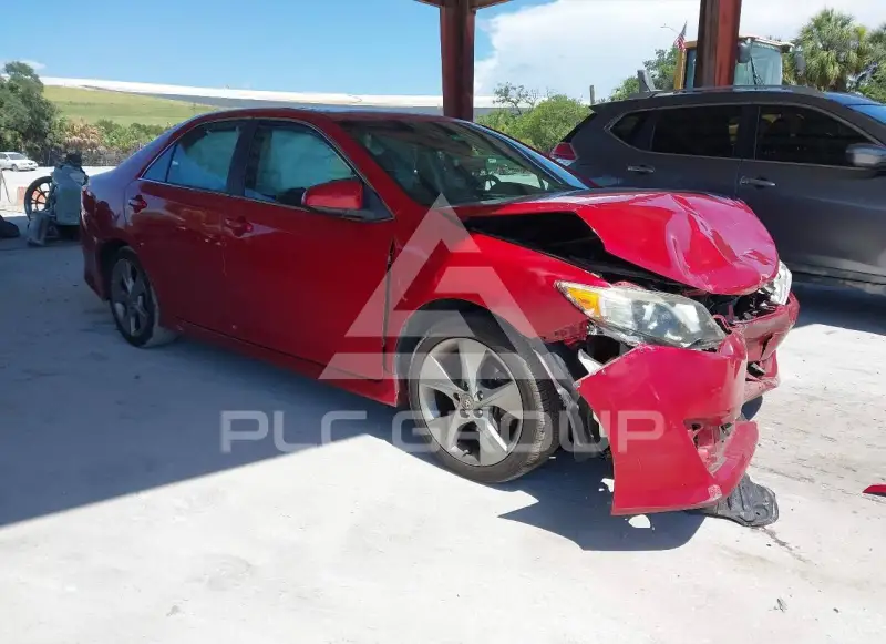 2014 Toyota CAMRY фото