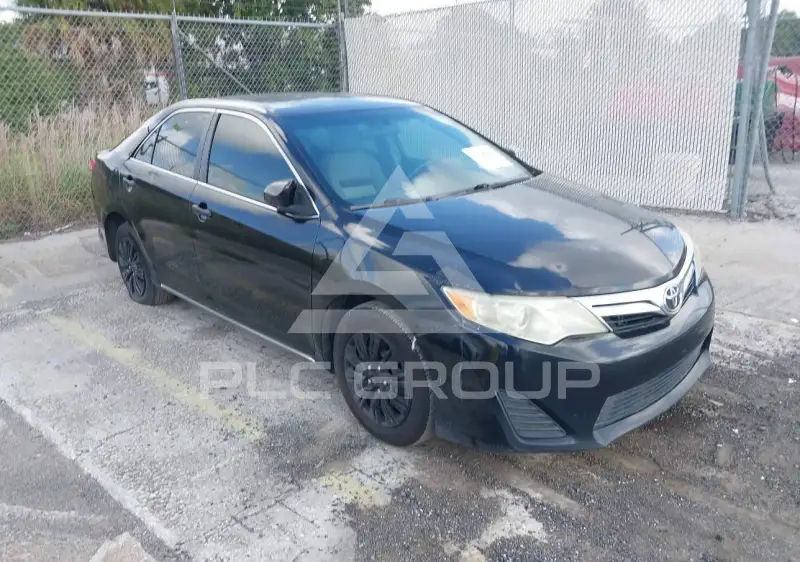 2014 Toyota CAMRY фото
