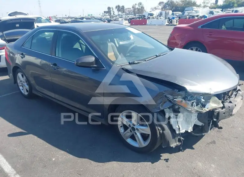 2014 Toyota CAMRY фото