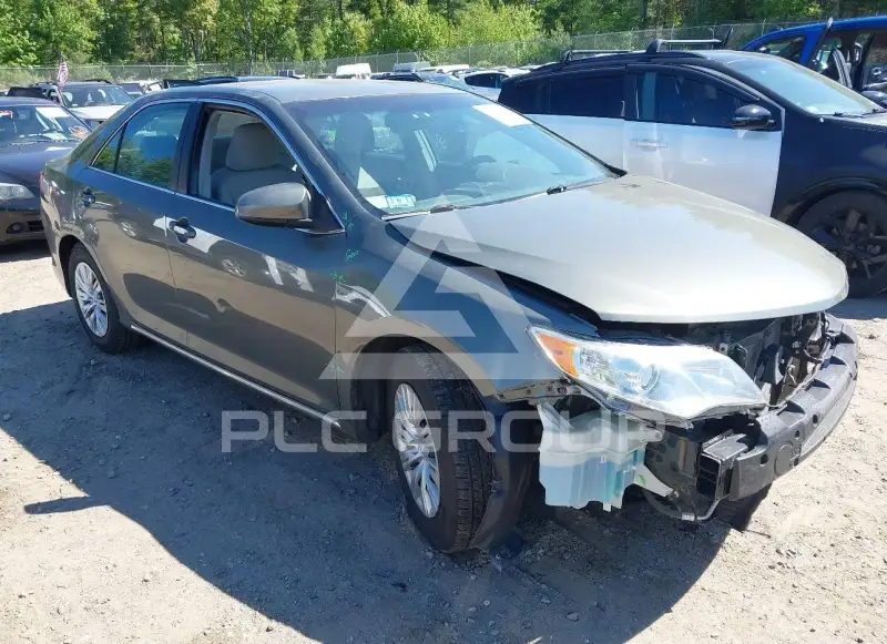 2014 Toyota CAMRY фото