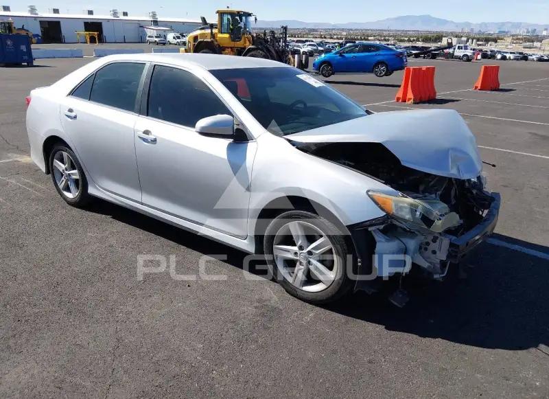2014 Toyota CAMRY фото