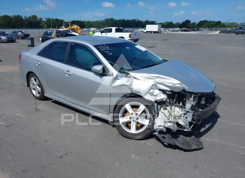 2014 Toyota CAMRY photo