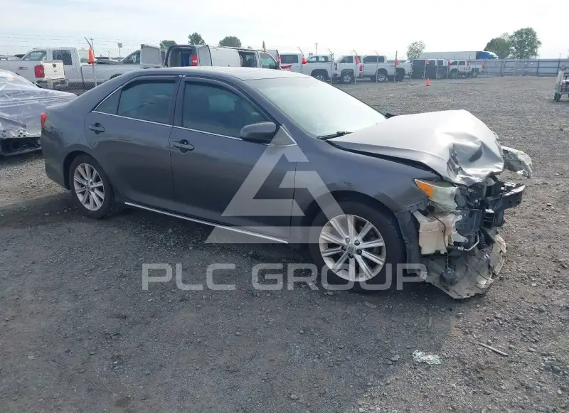 2014 Toyota CAMRY фото