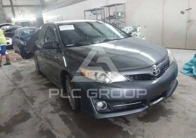 2014 Toyota CAMRY фото