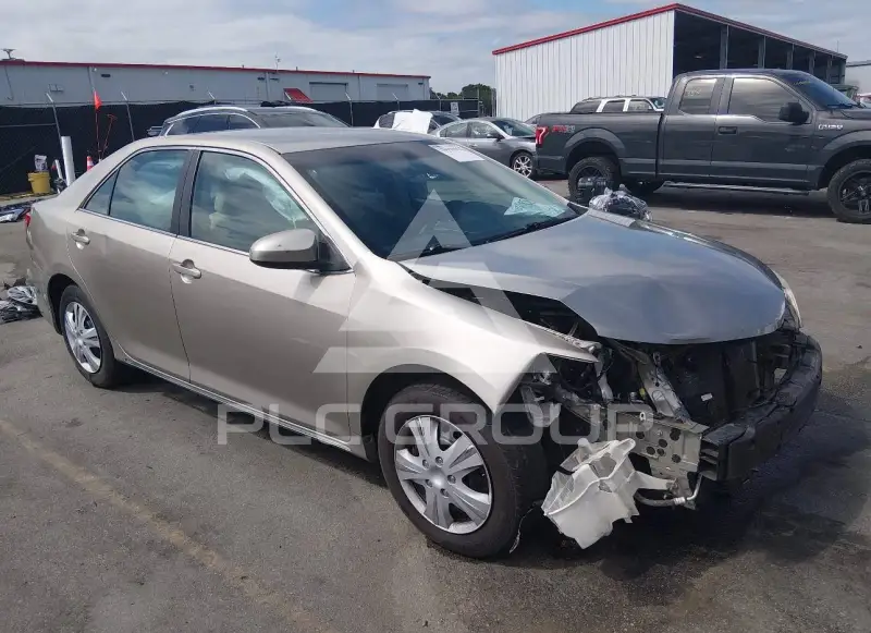 2014 Toyota CAMRY фото
