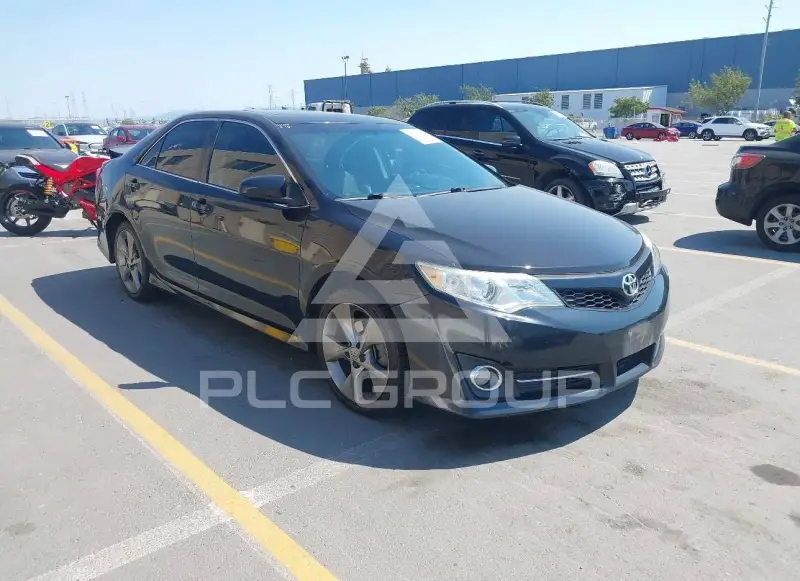 2014 Toyota CAMRY фото