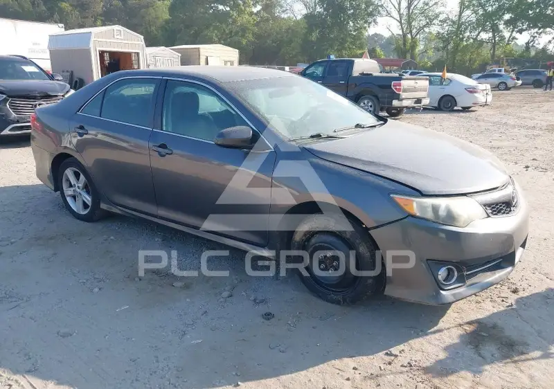 2014 Toyota CAMRY photo