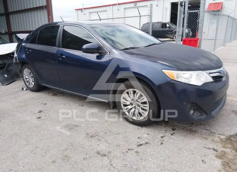 2014 Toyota CAMRY фото