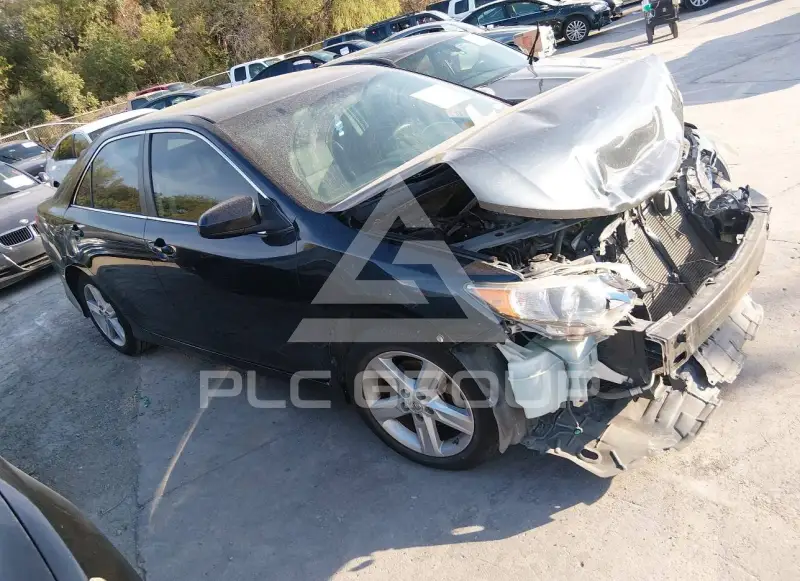 2014 Toyota CAMRY photo