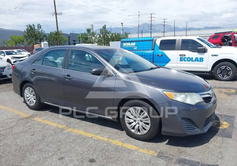 2014 Toyota CAMRY фото