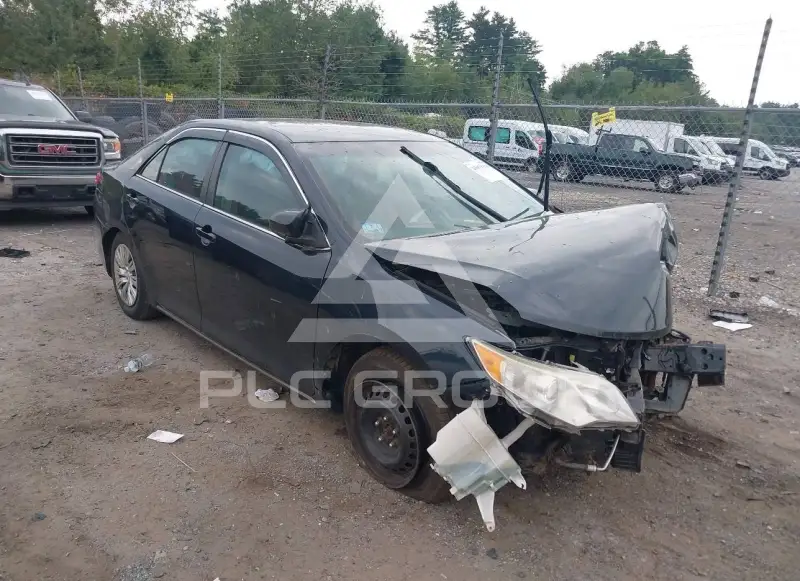 2014 Toyota CAMRY фото