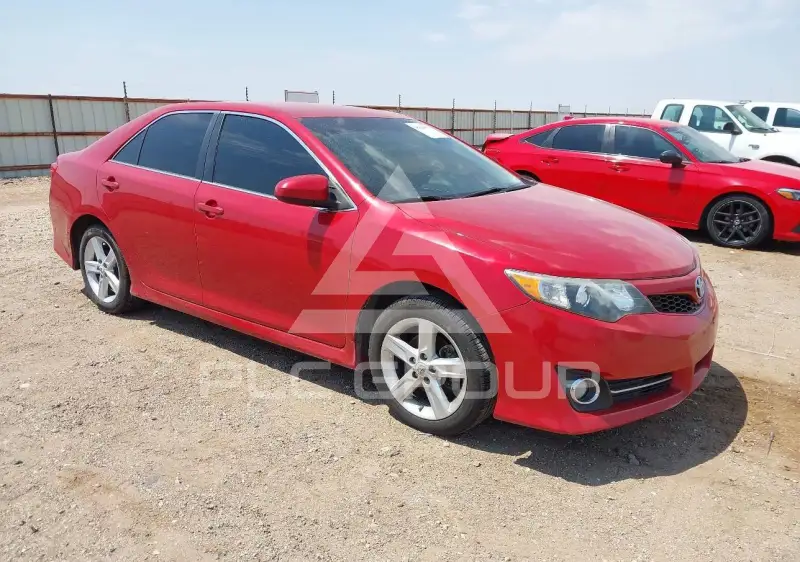 2014 Toyota CAMRY фото