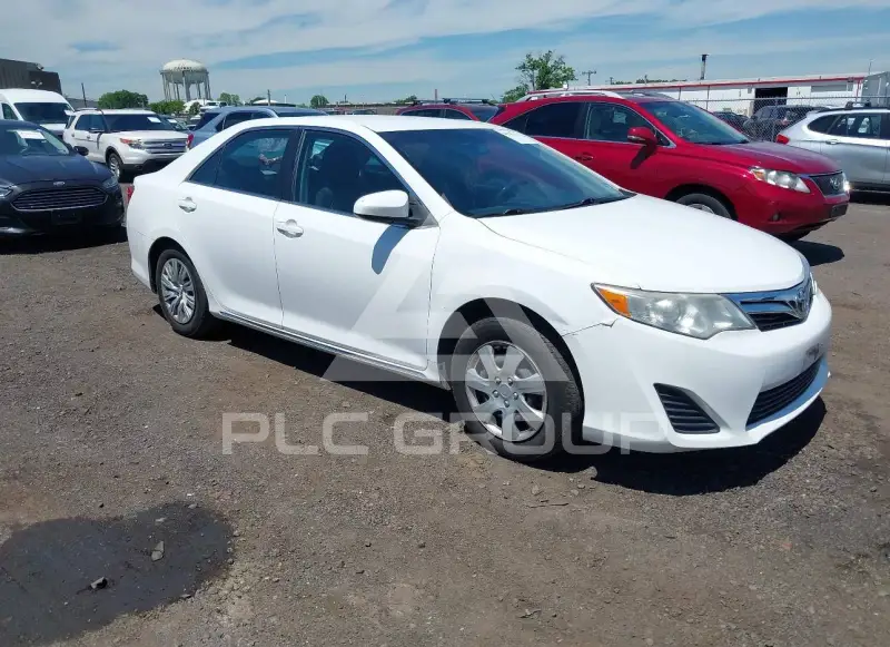 2014 Toyota CAMRY фото