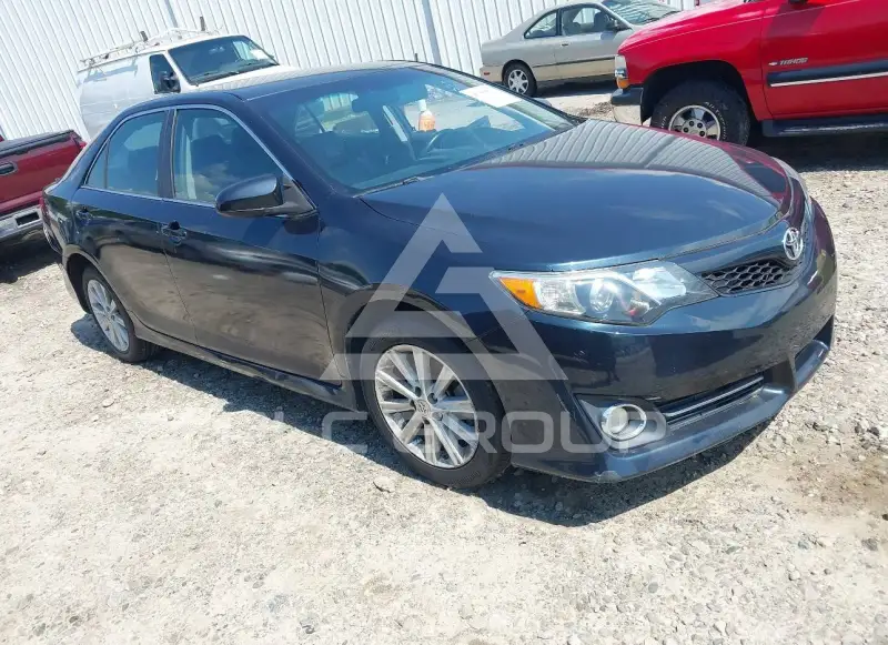 2014 Toyota CAMRY photo