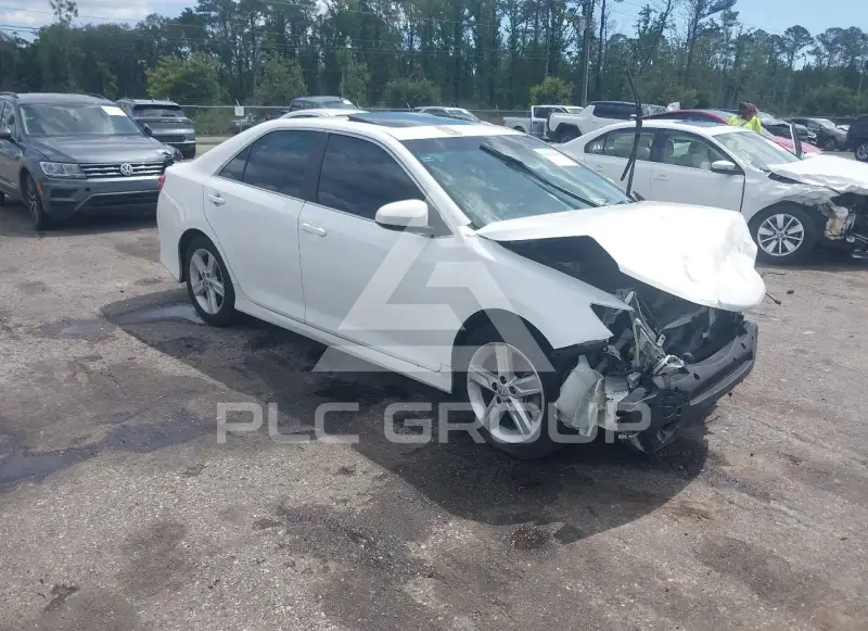 2014 Toyota CAMRY photo