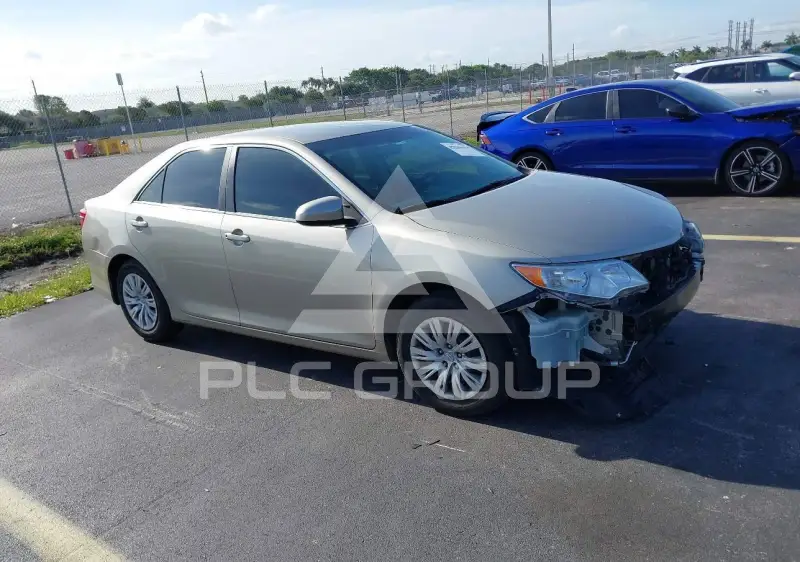 2014 Toyota CAMRY фото