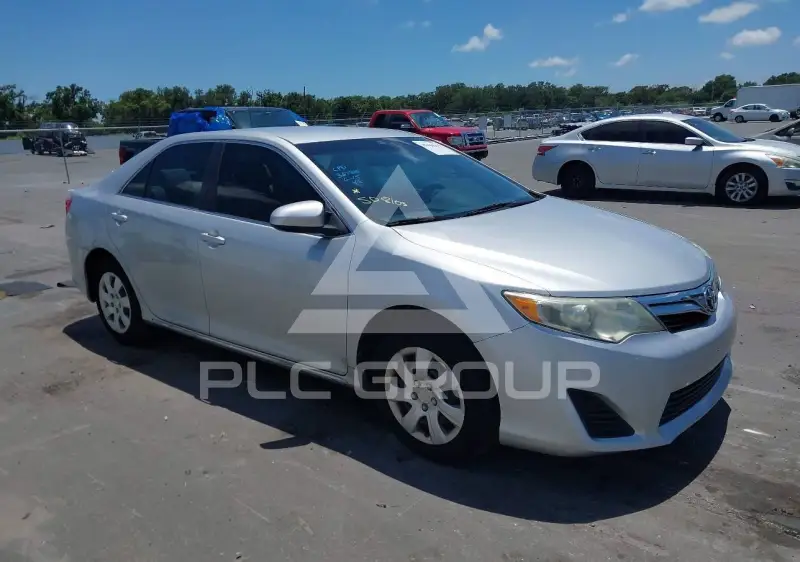 2014 Toyota CAMRY фото