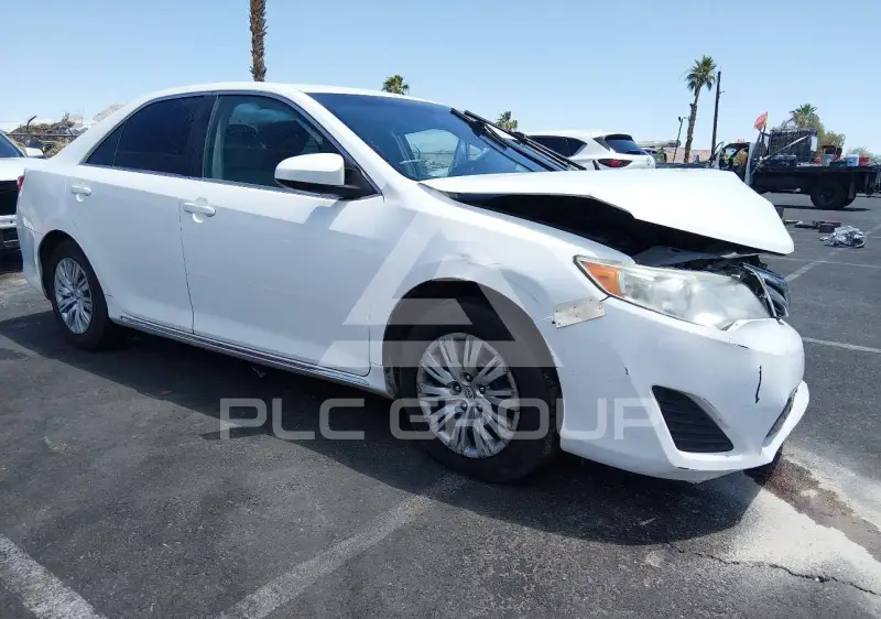 2014 Toyota CAMRY фото