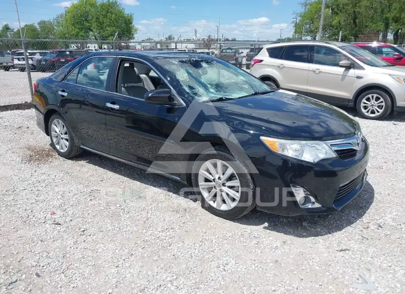 2014 Toyota CAMRY фото