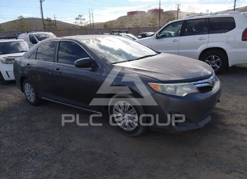 2014 Toyota CAMRY фото