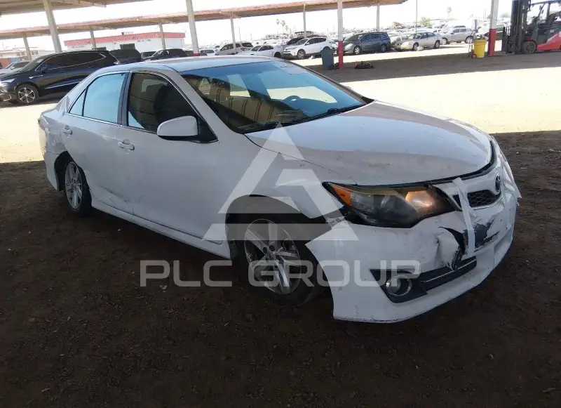 2014 Toyota CAMRY photo