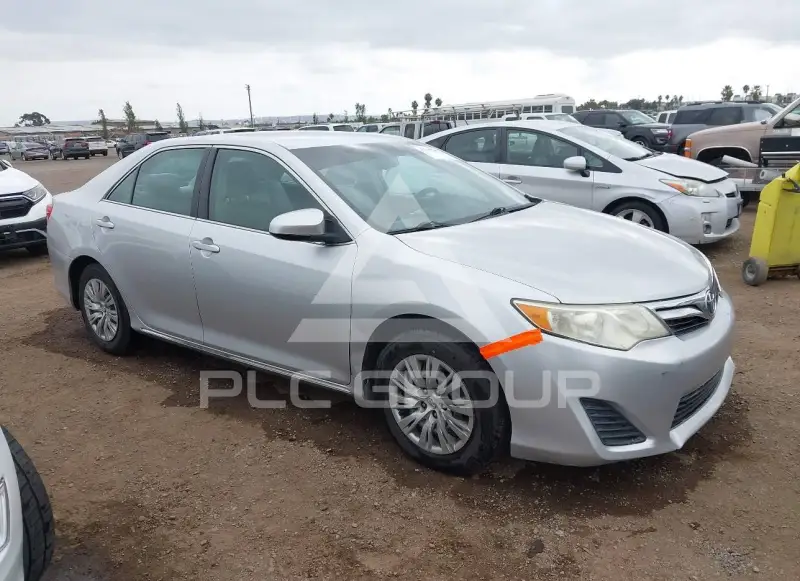 2014 Toyota CAMRY фото