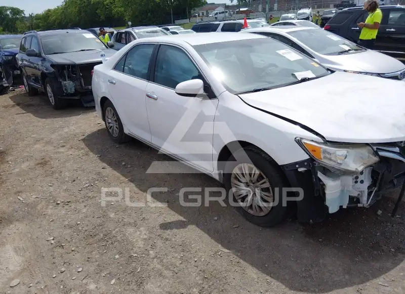 2014 Toyota CAMRY фото