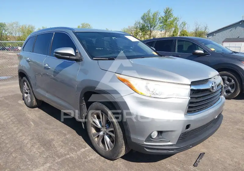 2014 Toyota Highlander фото
