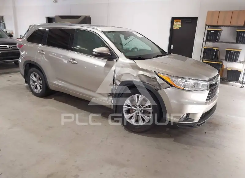 2014 Toyota Highlander photo